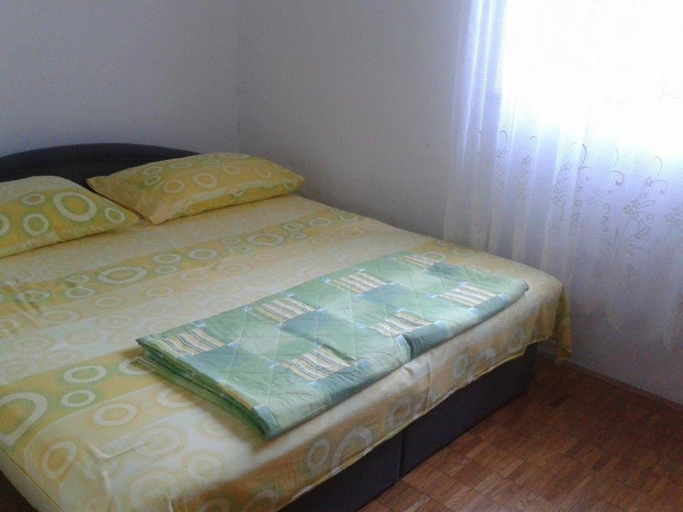 Appartamento Apartman On The Beach - Nemira, Omiš Esterno foto
