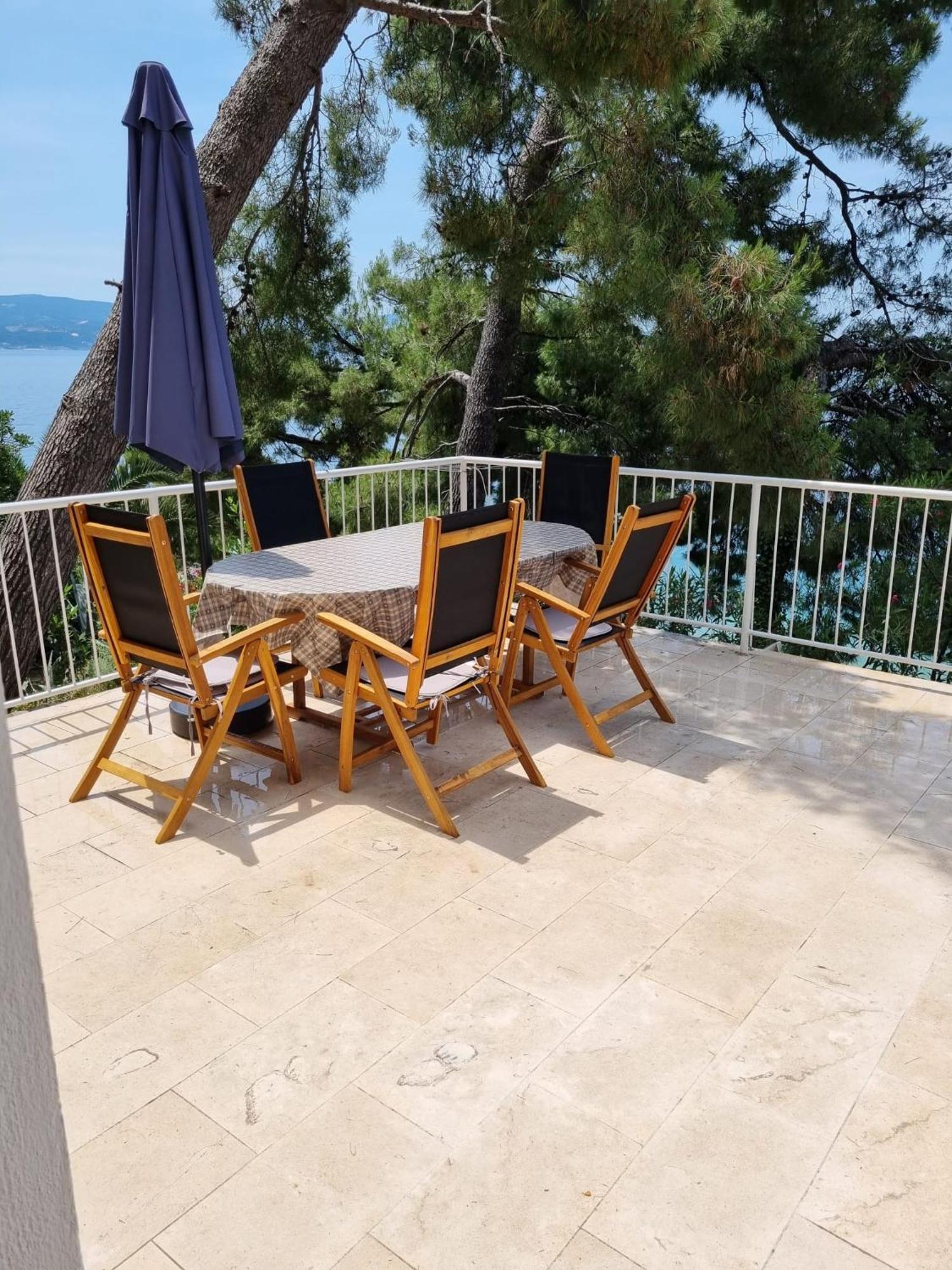 Appartamento Apartman On The Beach - Nemira, Omiš Esterno foto